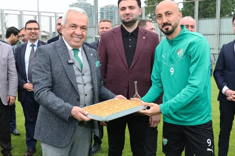 Başkan Özdemir’den Bursaspor’a tam destek