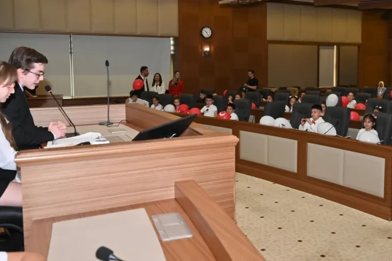 Bursa Büyükşehir Meclisi’nde söz çocukların… Bursa hayallerini paylaştılar