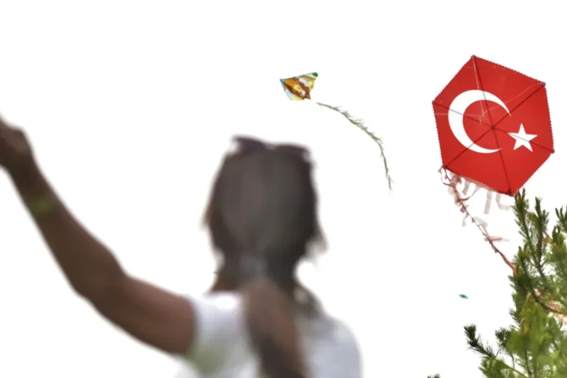 Gökyüzü çocukların renkleriyle şenlenecek