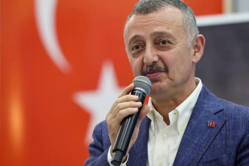 Başkan Büyükakın: Onlar konuşur, biz eser yaparız!