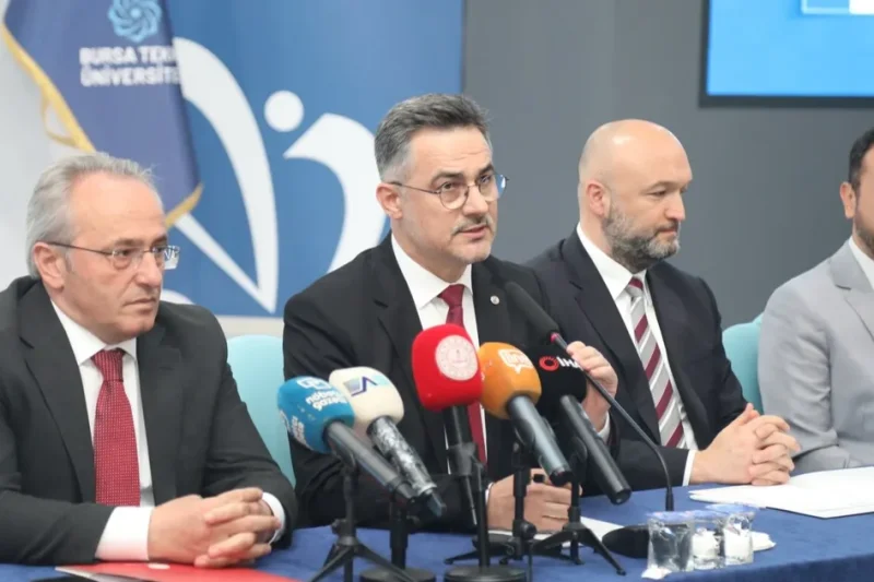 BTÜ’den liselilere iki dev proje… Akademisyenler okullarda, öğrenciler üniversitede